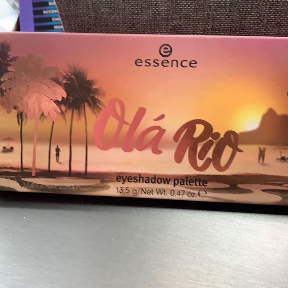 eyeshadow palette